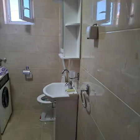 Appartement Modern Spacious Vis Apartment! 5min Cafes