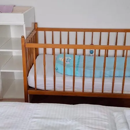 Modern Spacious Vis Apartment! 5min Cafes