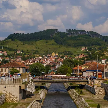 Modern Spacious Vis Apartment! 5min Cafes Appartement