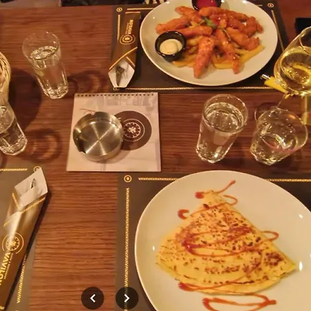 Modern Spacious Vis Apartment! 5min Cafes דירה Raška