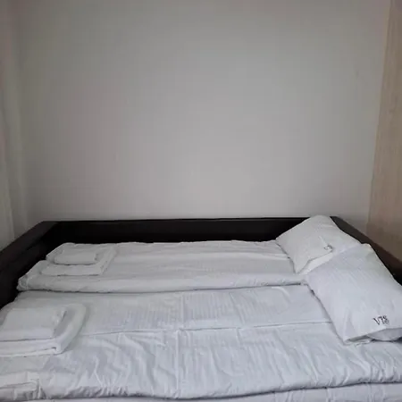 Appartement Modern Spacious Vis Apartment! 5min Cafes Raška