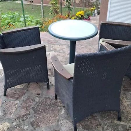 Modern Spacious Vis Apartment! 5min Cafes דירה Raška