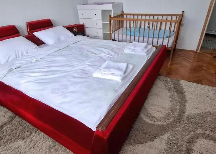 Modern Spacious Vis Apartment! 5min Cafes Апартаменты *