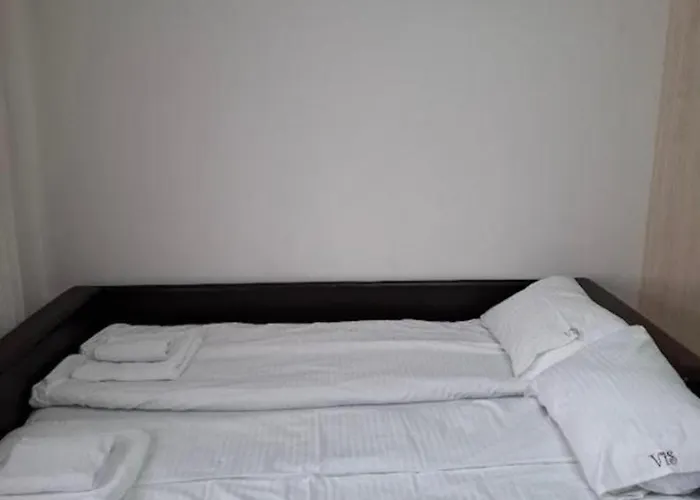 Апартаменты Modern Spacious Vis Apartment! 5min Cafes Raska